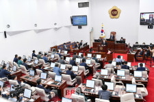 제주도의회, 제1회 추경 89억 감액...좌 의장 행정 공백 우려