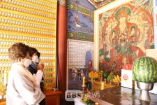 고운사, 부처님 오신날 봉축법요식 봉행...사십이수관음도 점안식