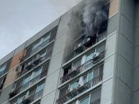 부산 덕천동 아파트에서 불...1명 사망·주민 40명 대피