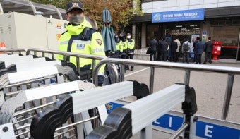 검찰, '이재명 최측근' 정진상 강제수사…뇌물 수수 혐의