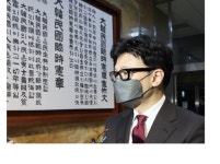 민주, 한동훈에 검찰, 윤대통령 가족 앞에서 입 닫는 이유 답하라