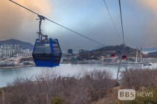 김선권 여행작가 여수 해상 케이블카로 오동도 향해…펼쳐진 바다 풍경