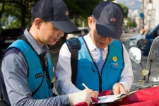 [포토뉴스]이종호 장관, 복지등기우편 서비스 체험