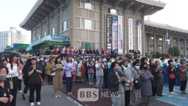 미항 여수 불심 결집...시청 앞 불 밝힌 봉축등