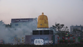미항 여수 불심 결집...시청 앞 불 밝힌 봉축등