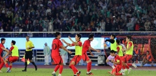 한국 축구, 일본 꺾고 아시안게임 3연패...야구는 4회 연속 우승