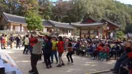 경북 청송 주왕산에서 맨발로 힐링해요~, 느낌과 쉼이 있는 맨발 걷기 행사 열려