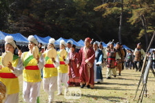 [포토뉴스] 상월결사, 고운사 천년숲길에서 마음방생 평화순례