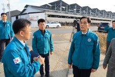 [포토뉴스]한훈 차관, 고병원성 AI 방역관리 현장 점검