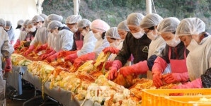 소외된 이웃을 위한 제주 삼광사 신도회 나눔 김치 20년