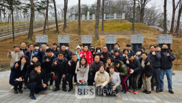 허성우 예비후보, 3.1절 앞두고 선산 충혼탑 참배