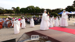 부여 불교사암연 봉축법요식...지혜 등불로 세상 환하게