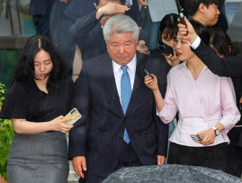 김홍일 방통위원장, 탄핵안 보고 전(前) 사퇴...차기 위원장도 탄핵 가능성 높아