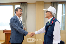 오순문 서귀포시장 소통 위한 읍면동 순회방문 나서
