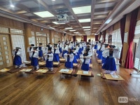 전통사찰에서 배우는 효와 예절...용주사 전통한복 효 서당 템플스테이