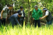 [포토뉴스]임상섭 산림청장, 청주 원흥이생태공원 도시숲 방문