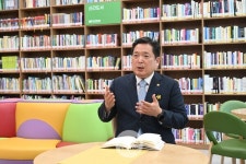 [BBS좋은아침 광주]김병내 남구청장 시간우체국, 10년 후 한국의 렐루서점으로