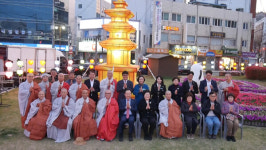 통영불교사암연합회, 10일 항남동 사거리 봉축탑 점등