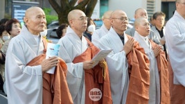 연등처럼 밝히