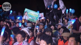 초여름 밤 연등 불빛 물들어...제17회 청도 유등제 봉행