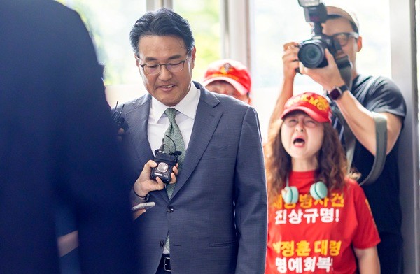 이시원 전 비서관, 채상병 사건 관련 해병특검 조사에 출석중!
