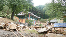 '극한의 집중호우' 경남 사찰들 피해 속출