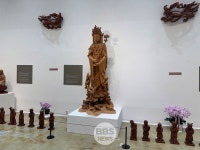우리 나무에서 꺼낸 비천...허길량 목조각장 네번째 작품전