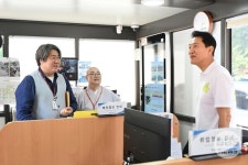 오세훈,폭염 현장 방문...경로당과 탑골 공원서 어르신 안전 점검