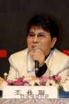 조용필 데뷔 40주년 기념콘서트, “8개월, 24개 도시를 넘나들며”