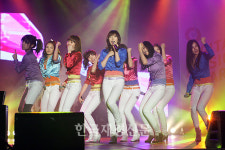 대결노래가좋다 소녀시대 ‘댄스소녀’, ‘트롯소녀’로 매력 발산