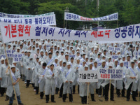 쌍용차 평화적 해결돼야..노사 대화 대개 촉구