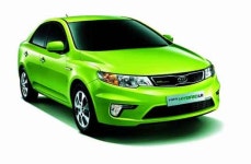 포르테 하이브리드 공개 ‘친환경 스타일’