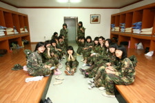 신능중학교, “젊어서 고생은 사서도 한다”