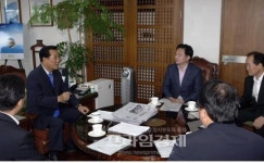 박준영 지사, 원희룡 총장에 초당적 지원 요청