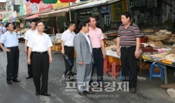 전남지방우정청, 자매결연 송정매일시장 방문
