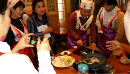 필리핀대사관 로사리오 노무관보, 다문화 한식 요리교실 참석
