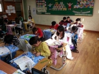 안양호암초등학교, 5학년 학생들 방석 만들기 진행...