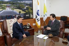 『김해상공회의소』 이웃돕기 성금 30백만원 기탁