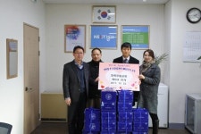 민락우림교회 사랑의 케이크 전달