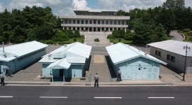 트럼프, 북미정상회담 장소로 판문점 가능성 논의 시사