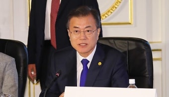 문대통령, 한중일 정상회의 공동언론 발표…
