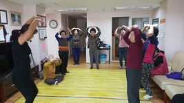 함께해요！··활기찬 어르신 세상 만들기