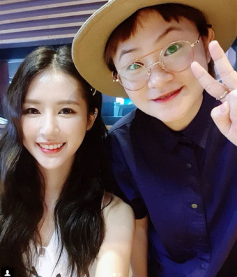'정희' 박기량, 김신영과 인증샷..역대급 폭염 날리는 미소