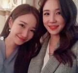 화제 동물농장 장예원 아나운서, 우월한 유전자 자랑하는 동생 장예인과 인증샷... 힐튼 패닝 자매를 압도