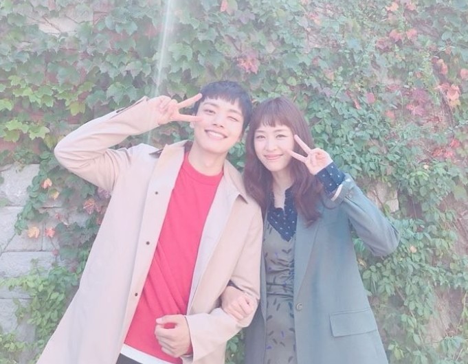 여진구, 19금 계정 팔로우 논란...팬들의 의문과 소속사 해명 뒤집는 등장