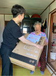 오산시 오산남부종합사회복지관, 오산장로교회와 함께하는 가정의 달 실버카 및 행복꾸러미 선물 지원