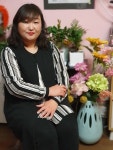 장성희 스킨케어 장성희 대표, 우리 시대에는 피부관리가 필수입니다. 이곳에서 피부와 정신의 맑아짐을 느껴보세요.