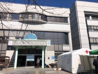 코로나 의심환자는 덕진진료실 선별진료소로