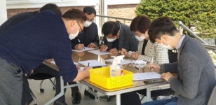 오학동, 오학초등학교에 마스크 및 손소독제 기부