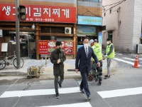 서울특별시 강북구의회 이백균 의원,  강북구의회~가오리사거리 중간지점 횡단보도 신설 완료 현장 확인